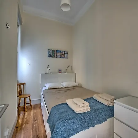 Apartment Almirante Reis *