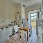 Almirante Reis Apartment